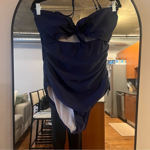 One Piece Swim with Cutout - Picture 9 of 11